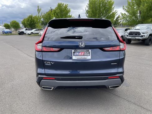 Used 2023 Honda CR-V Sport Touring image 4