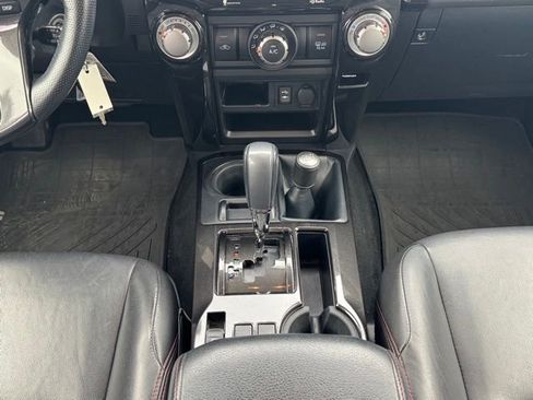Used 2014 Toyota 4Runner Trail image 19