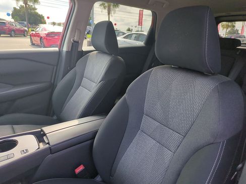 Used 2026 Nissan Rogue SV FWD image 14