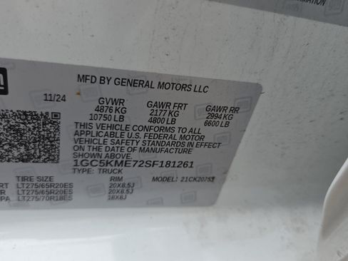 Used 2025 Chevrolet Silverado 2500 Custom w/ Custom Value Package AWD/4WD image 16
