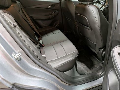 Used 2023 Buick Encore GX Essence image 24