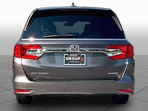 Used 2018 Honda Odyssey Touring image 5