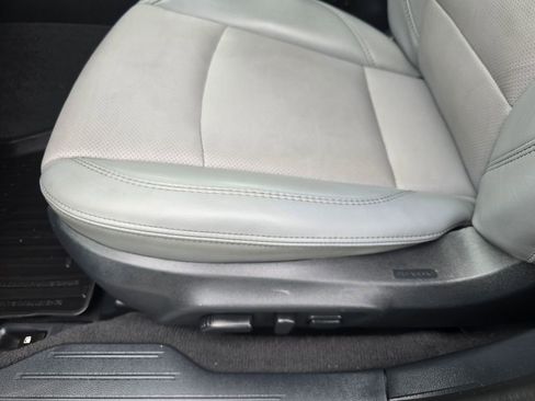 Used 2019 Subaru Outback 2.5i Limited w/ Protection Package #1 AWD/4WD image 16