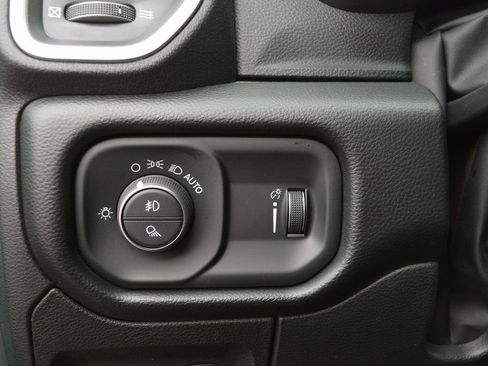 Used 2022 RAM 1500 Big Horn image 23