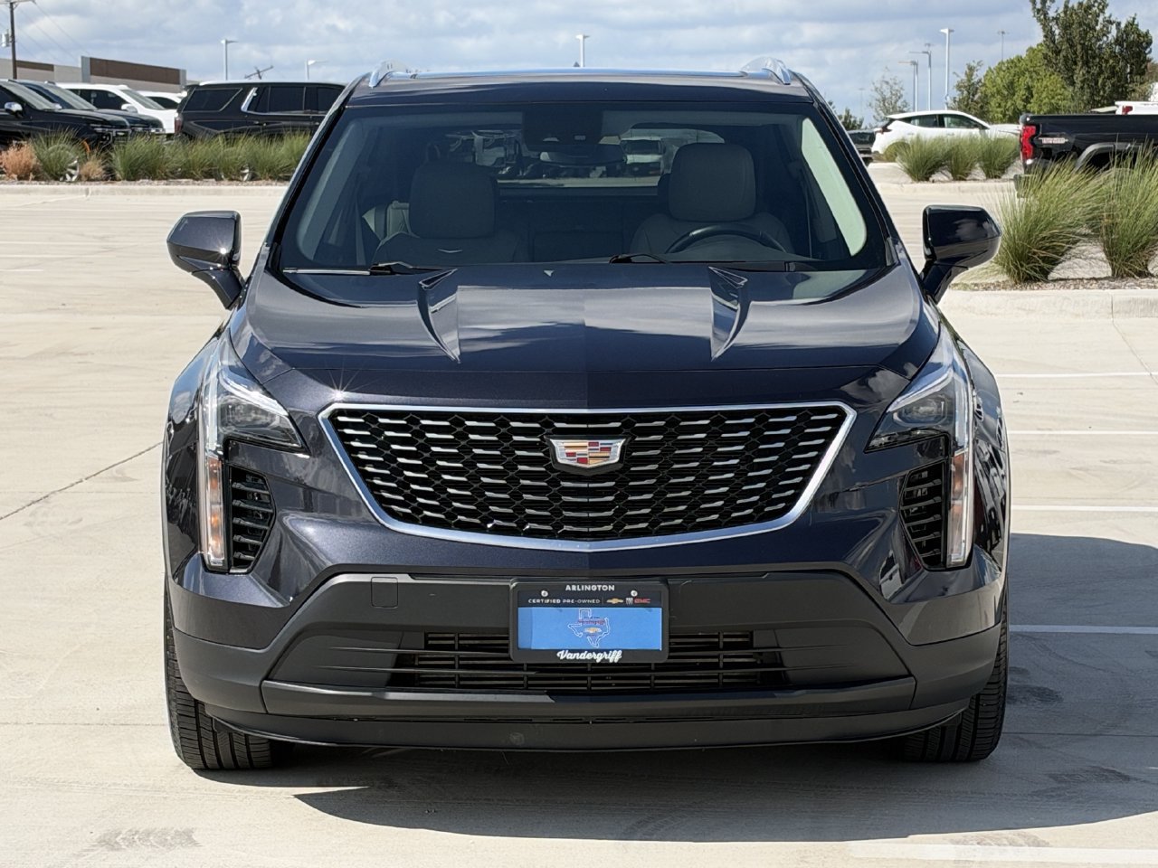 Certified 2023 Cadillac XT4 Luxury w/ Cold Weather Package FWD image 6