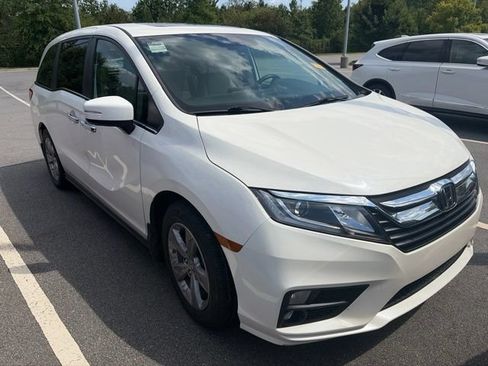 Used 2019 Honda Odyssey EX-L image 2