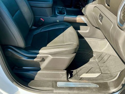 Used 2019 Chevrolet Silverado 1500 LT Trail Boss image 23