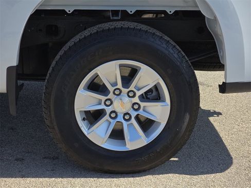 Used 2026 Chevrolet Silverado 1500 W/T w/ WT Value Package image 26