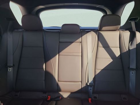 Used 2020 Mercedes-Benz GLE 350 4MATIC image 5