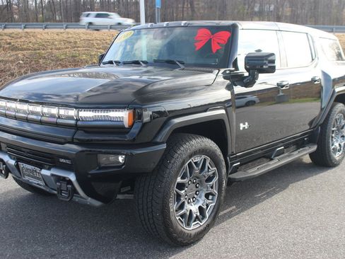 New 2025 GMC Hummer EV 3X image 3
