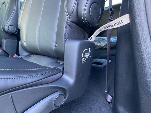 New 2026 Chrysler Pacifica Select image 22