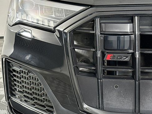 Used 2023 Audi SQ7 Prestige w/ Prestige Package image 17
