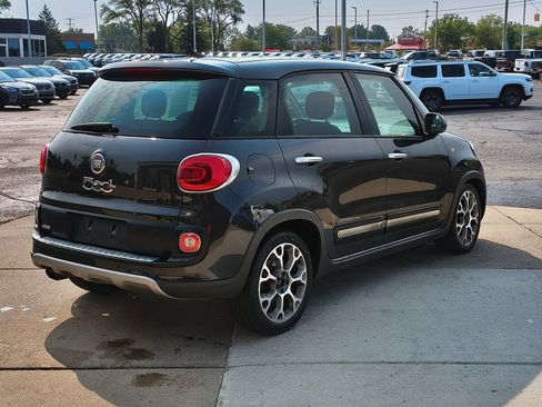 Used 2014 FIAT 500L Trekking w/ Popular Equipment Group FWD image 5