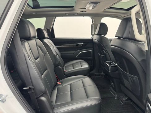 Used 2024 Kia Telluride SX w/ Towing Package AWD/4WD image 39