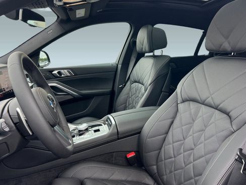 New 2026 BMW X6 xDrive40i w/ Executive Package image 18