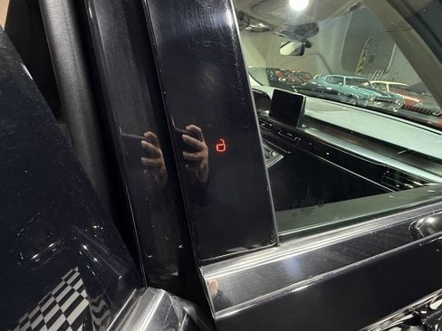 Used 2021 Lincoln Aviator AWD image 53