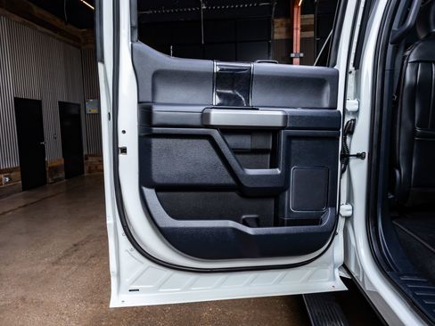 Used 2022 Ford F250 Platinum image 38