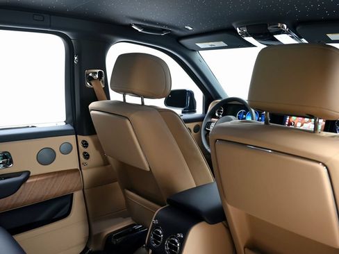 New 2026 Rolls-Royce Cullinan AWD/4WD image 14