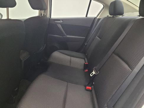 Used 2013 MAZDA MAZDA3 i Sport image 18