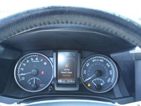 Used 2023 Toyota Tacoma TRD Off-Road AWD/4WD image 28