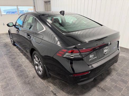 Used 2023 Honda Accord EX-L image 8