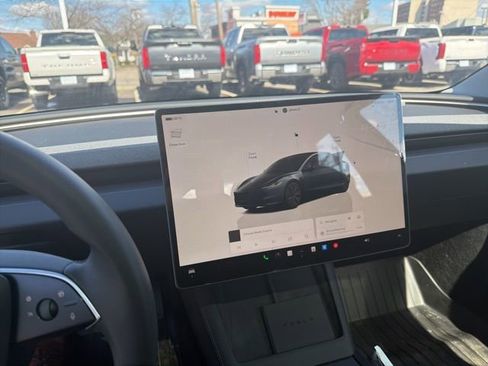 Used 2025 Tesla Model 3 Long Range image 4