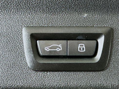 Used 2024 BMW X3 sDrive30i w/ Convenience Package image 31