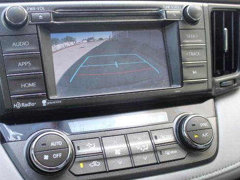 Used 2015 Toyota RAV4 XLE AWD/4WD image 28