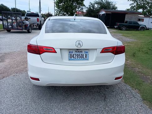 Used 2013 Acura ILX w/ Premium Package FWD image 4