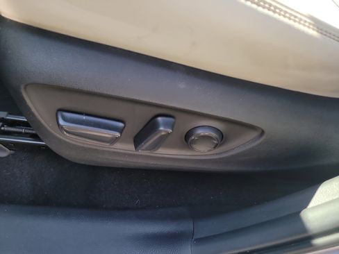 Used 2022 Toyota RAV4 XLE Premium image 22