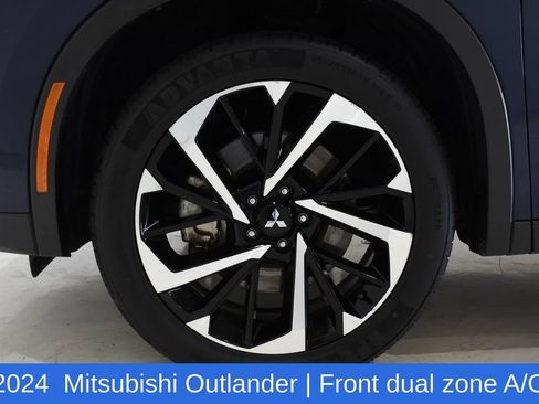 Used 2024 Mitsubishi Outlander SE AWD/4WD image 6
