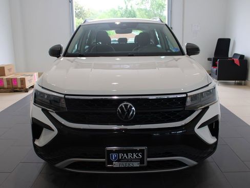 Used 2024 Volkswagen Taos S FWD image 14