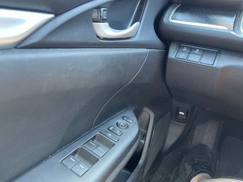 Used 2021 Honda Civic Sport image 11