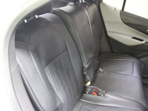 Used 2022 Chevrolet Equinox LT FWD image 9