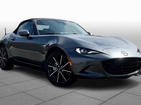 Used 2024 MAZDA MX-5 Miata Grand Touring w/ Weather Package RWD image 19