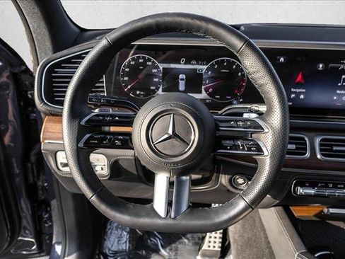 Certified 2025 Mercedes-Benz GLS 580 GLS 580 image 13