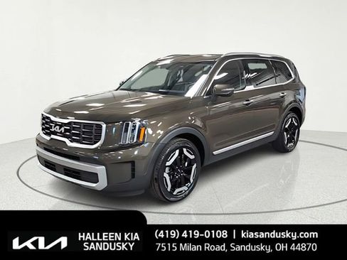 Certified 2023 Kia Telluride S w/ S Sunroof Package image 1
