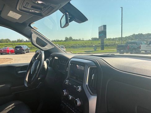 Used 2022 GMC Sierra 1500 SLT w/ SLT Premium Package AWD/4WD image 21