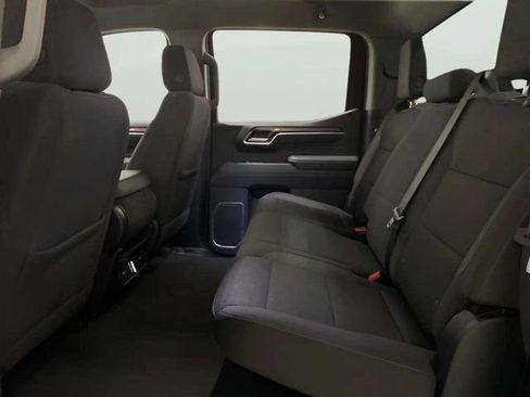 Used 2025 Chevrolet Silverado 1500 LT AWD/4WD image 57