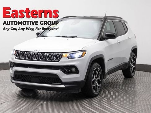 Used 2025 Jeep Compass Limited AWD/4WD image 1