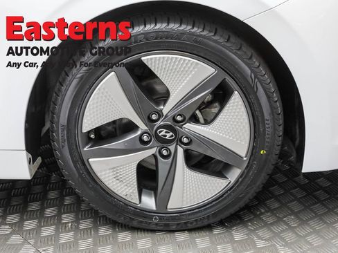 Used 2022 Hyundai Ioniq Limited image 32