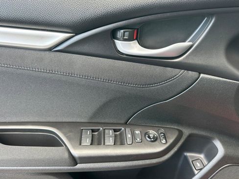 Certified 2019 Honda Civic EX image 10