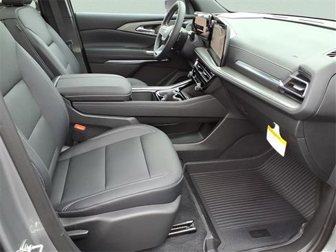 New 2026 Chevrolet Traverse LT w/ Sun and Wheel Package image 21