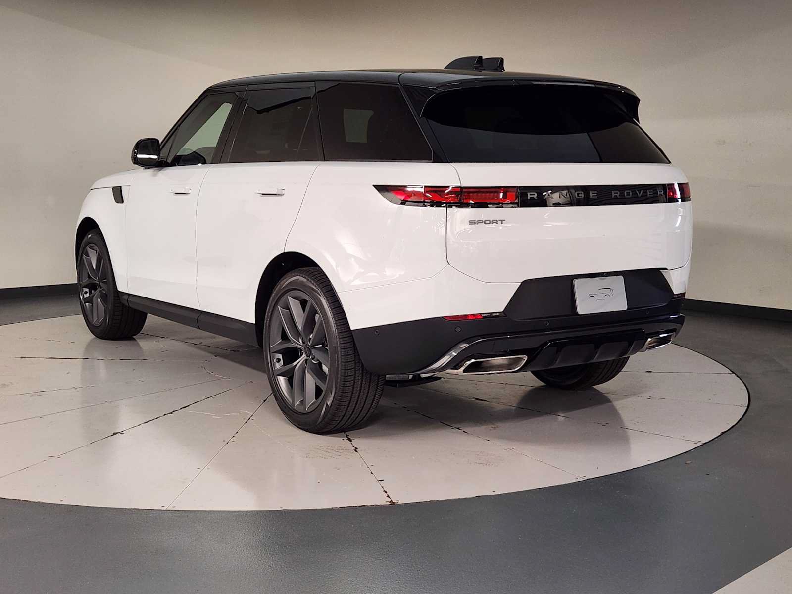 New 2026 Land Rover Range Rover Sport SE AWD/4WD image 6