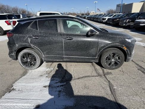 Used 2024 Buick Encore GX Sport Touring w/ Advanced Technology Package image 2