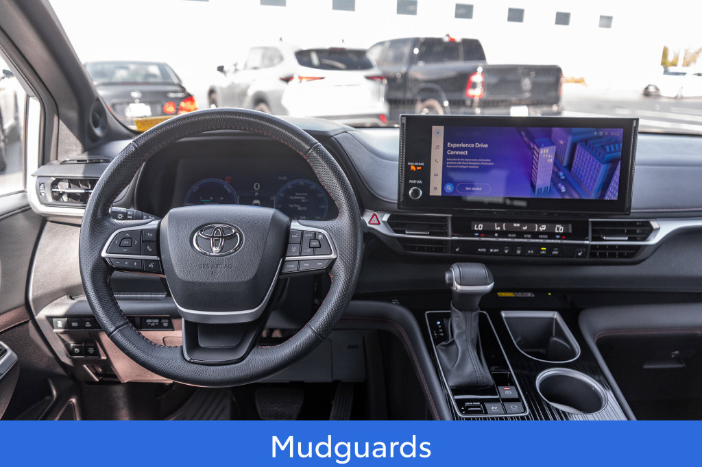 Used 2025 Toyota Sienna XSE w/ XSE Plus Package AWD/4WD image 17
