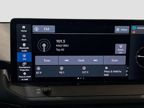 Used 2023 Honda Accord Sport image 10