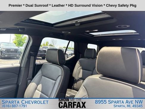 Used 2023 Chevrolet Traverse Premier AWD/4WD image 27
