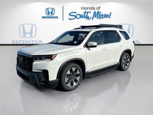New 2026 Honda Pilot Elite image 3
