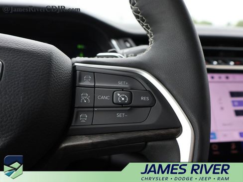 Used 2024 Jeep Grand Cherokee Limited 4xe AWD/4WD image 29